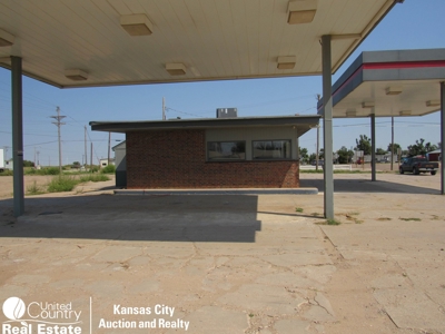Online Auction Station/Convenience Store, Minneola Kansas - image 7