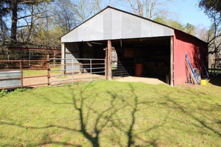 East Texas Country Home For Sale, Acreage, Horse Property - image 21