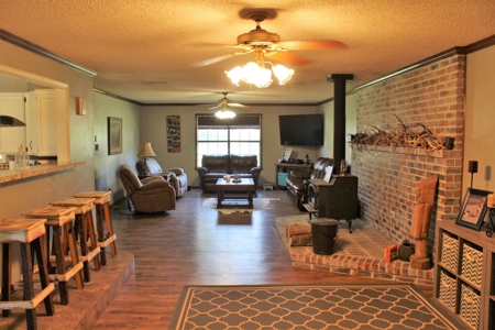 East Texas Country Home For Sale, Acreage, Horse Property - image 7