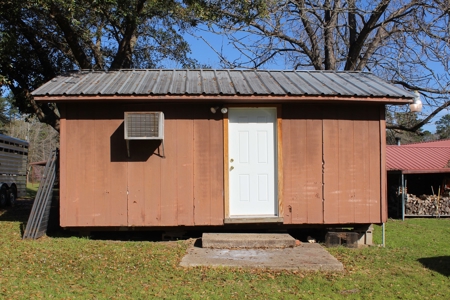 East Texas Country Home For Sale, Acreage, Horse Property - image 20