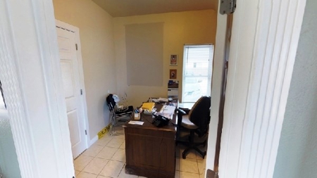 Mixed-Use Commercial Building Auction - image 14