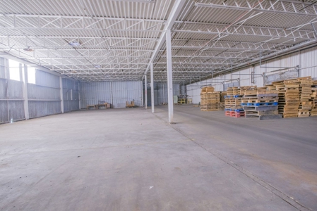 Absolute Auction on Commercial Building in Palestine TX - image 20