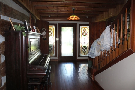 Country Home, Guest House ,Creek Frontage & 34 Acres in KY - image 7