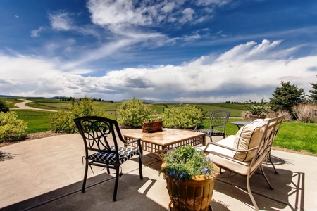 Castle Rock Exclusive Estate - image 16