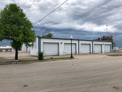 Complete Liquidation: AR Commercial Roofing & Contractors - image 3