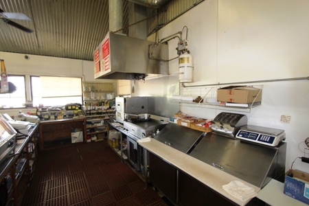 Turn-Key Convenience Store and Land for Auction Oklahoma - image 9