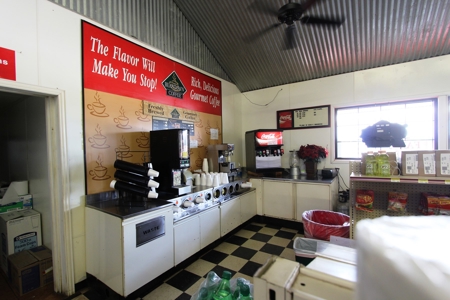 Turn-Key Convenience Store and Land for Auction Oklahoma - image 14