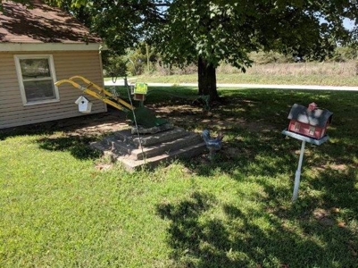 Auction - Home, 20 Ac, Outbuildings Tractor, Truck, Trailers - image 6