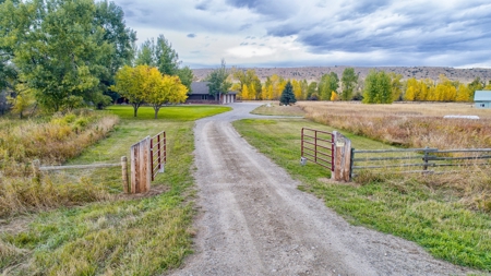 Montana Riverfront Property Home Lodge For Sale Luxury Land - image 26
