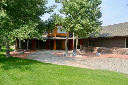 Montana Riverfront Property Home Lodge For Sale Luxury Land - image 11
