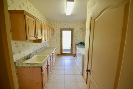 Montana Riverfront Property Home Lodge For Sale Luxury Land - image 32