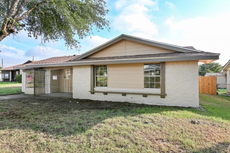 Home for Sale in Dallas TX Online Auction Live Auction - image 1