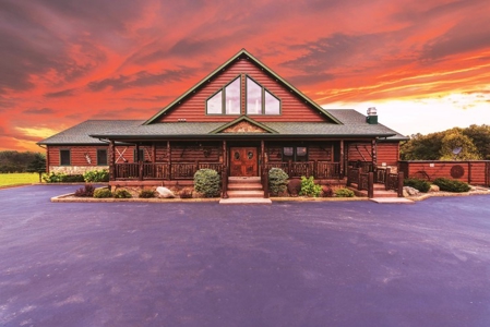 Online Only Auction: Trophy Whitetail Hunting Lodge - image 18