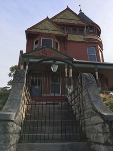 4 Bed Historic Queen Anne Located Near Downtown - image 39