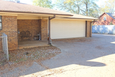 Duplex For Sale In Kilgore, TX Investment Property - image 16