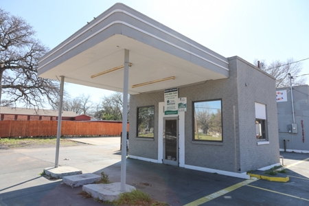 Commercial Building Auction - image 10