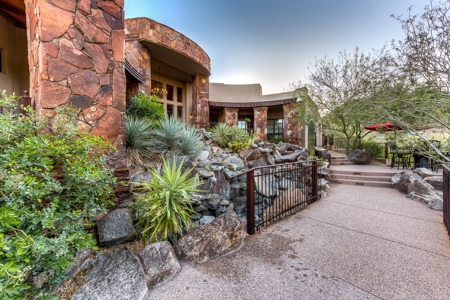 Ahwatukee Phoenix Az Mountain Home For Sale At Auction - image 3