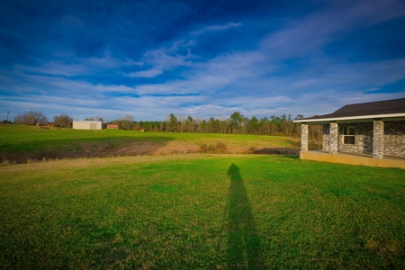 Country Home With Land outside of Nacogdoches TX Cushing ISD - image 4