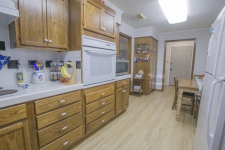 Country Home With Land outside of Nacogdoches TX Cushing ISD - image 11