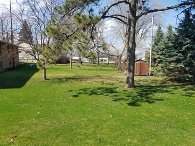 Elbow Lake MN Home In Town on Corner Lot - image 4