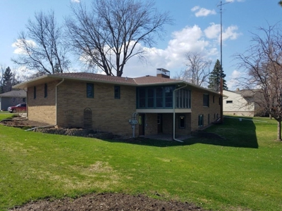 Elbow Lake MN Home In Town on Corner Lot - image 3