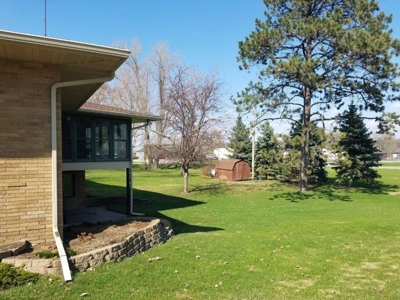 Elbow Lake MN Home In Town on Corner Lot - image 9