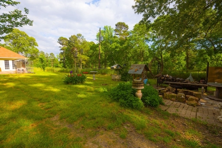 Country Home For Sale Sabine ISD 1.24 Acres with Shop - image 6