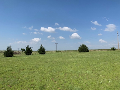 Country Home with Acreage for Sale Clinton OK Custer County - image 8