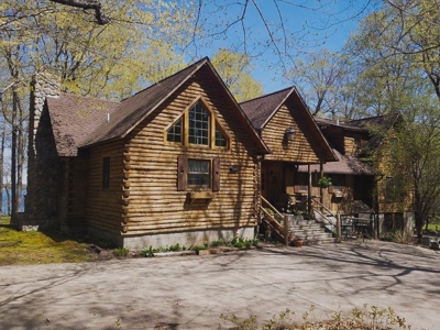Premiere East Battle Lake Property Auction - image 3