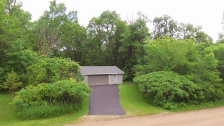 Outstanding Battle Lake/Dalton Area Lake Home Auction - image 5