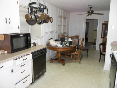 957 - image 7