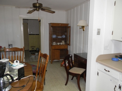 958 - image 8
